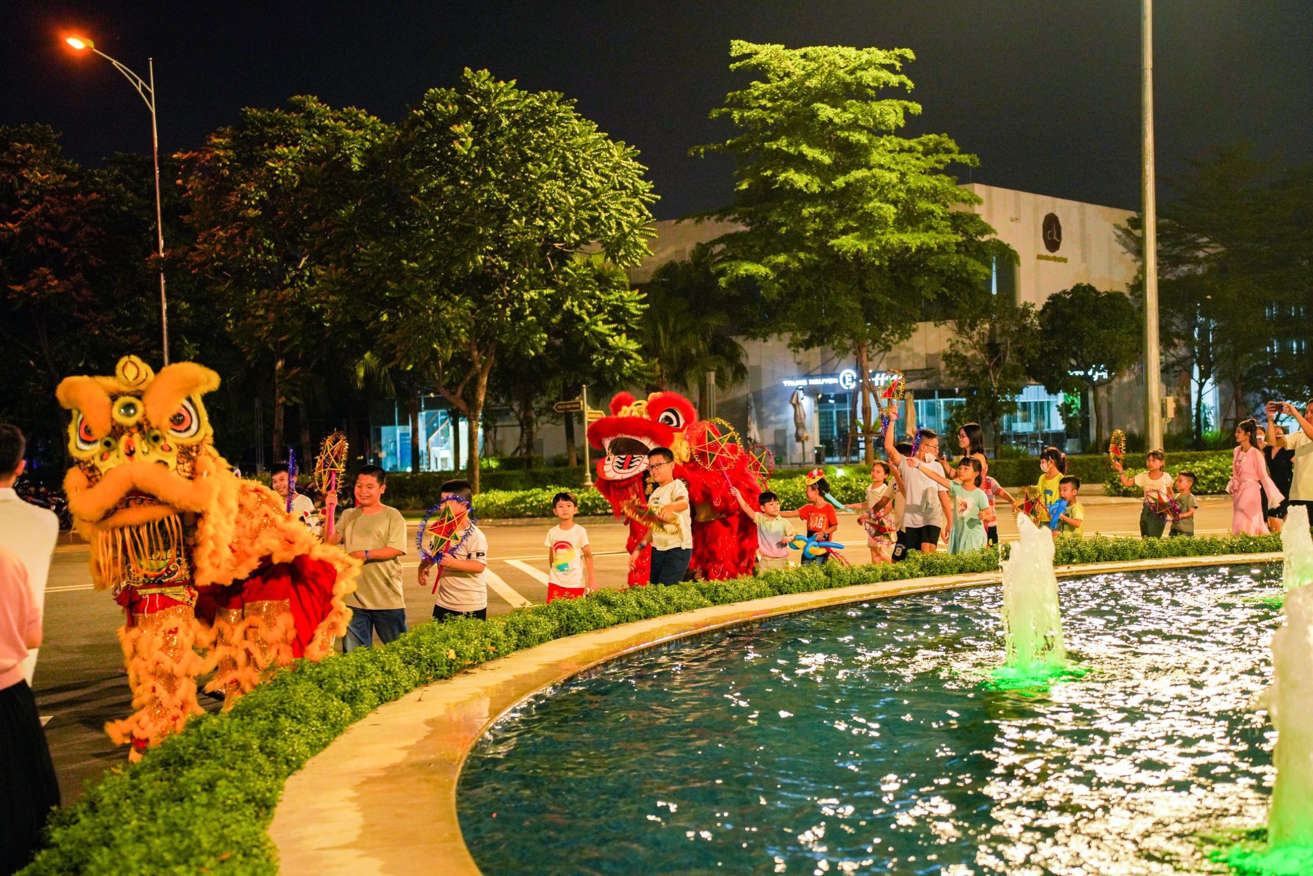 Đêm hội trăng rằm “Ánh trăng tuổi thơ” tại khu đô thị Anlac Green Symphony
